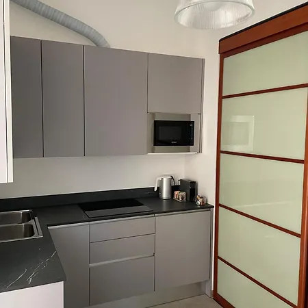 In Brera_65m²_a/c_self Check-in_smart Tv_kitchen